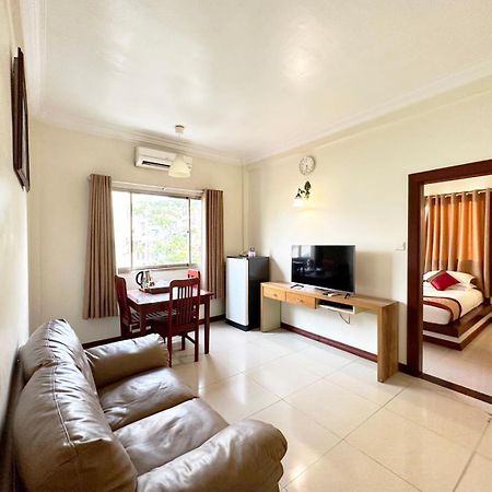 יאנגון Hotel 63 מראה חיצוני תמונה