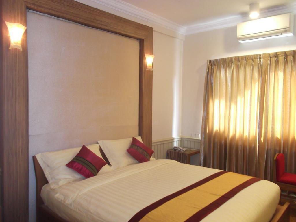 יאנגון Hotel 63 מראה חיצוני תמונה