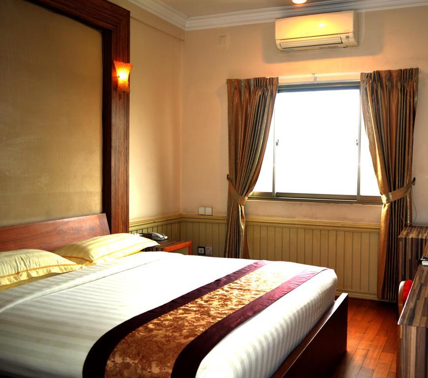 יאנגון Hotel 63 מראה חיצוני תמונה