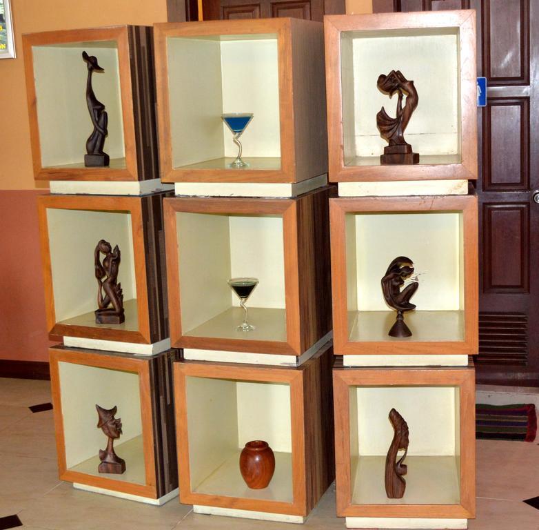 יאנגון Hotel 63 מראה חיצוני תמונה