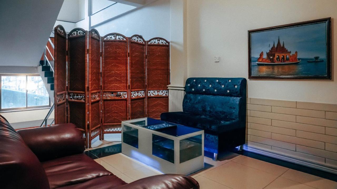 יאנגון Hotel 63 מראה חיצוני תמונה