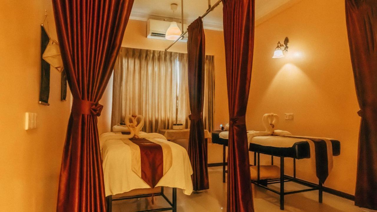 יאנגון Hotel 63 מראה חיצוני תמונה